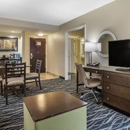 Comfort Inn & Suites Newark - Wilmington Экстерьер фото