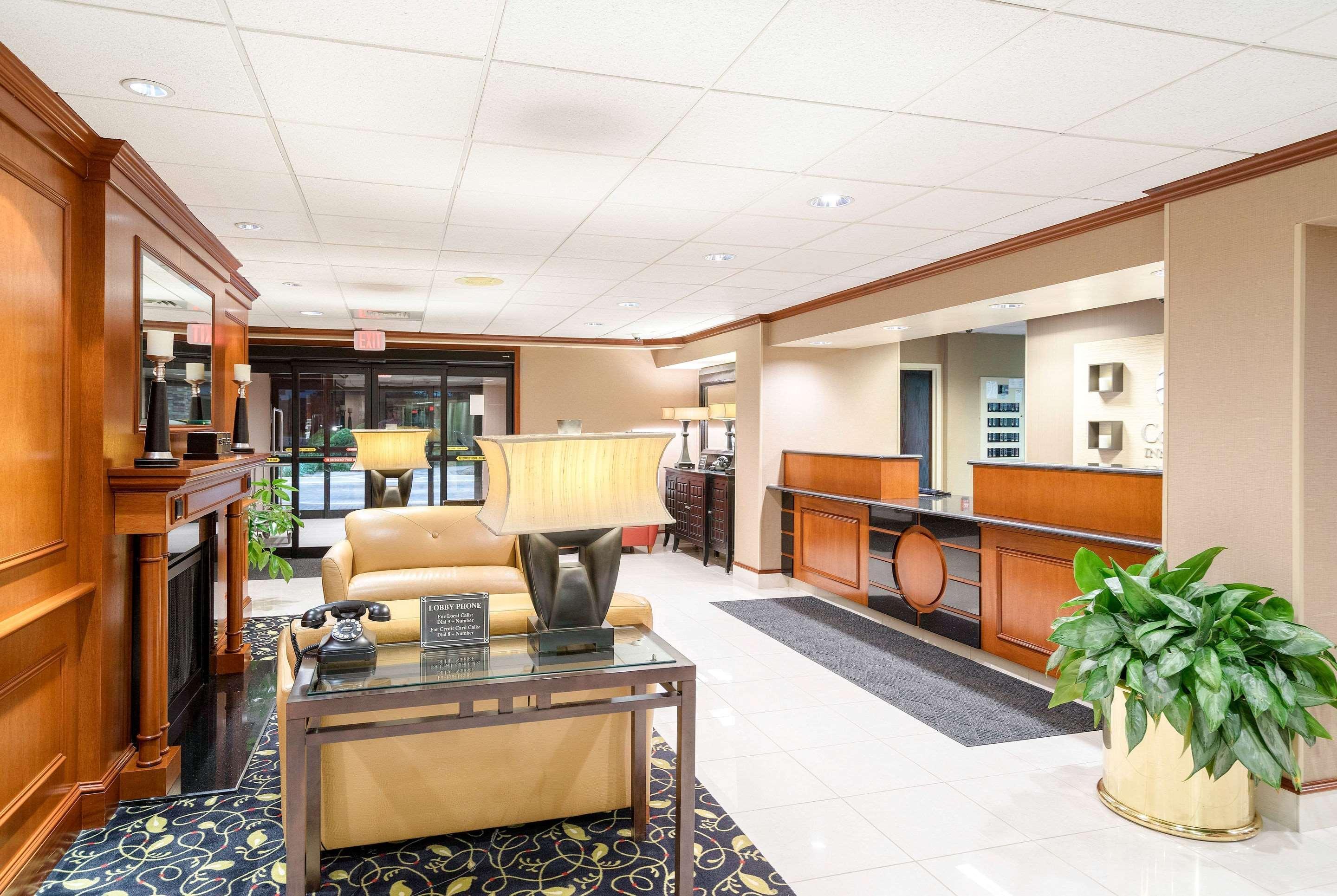Comfort Inn & Suites Newark - Wilmington Экстерьер фото